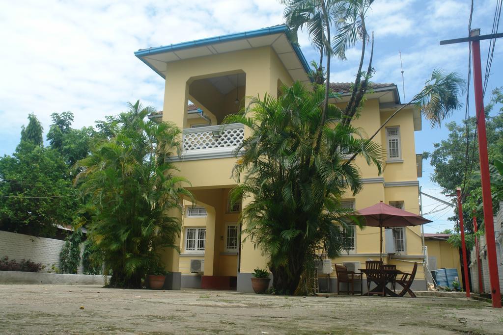 Golden Guest Inn Янгон Экстерьер фото
